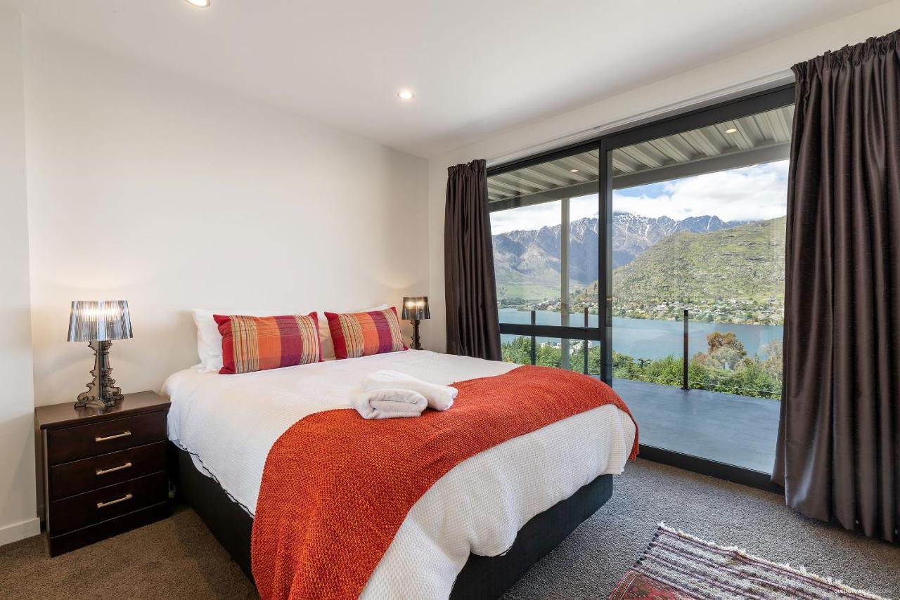 Okataina - Means Place Of Laughter, Luxury Retreat Villa Queenstown Exterior photo