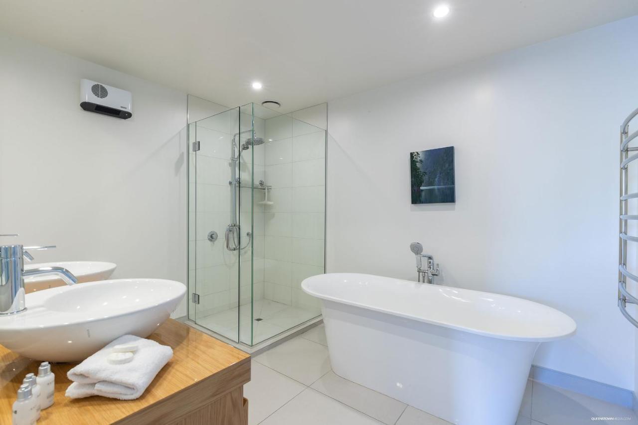 Okataina - Means Place Of Laughter, Luxury Retreat Villa Queenstown Exterior photo